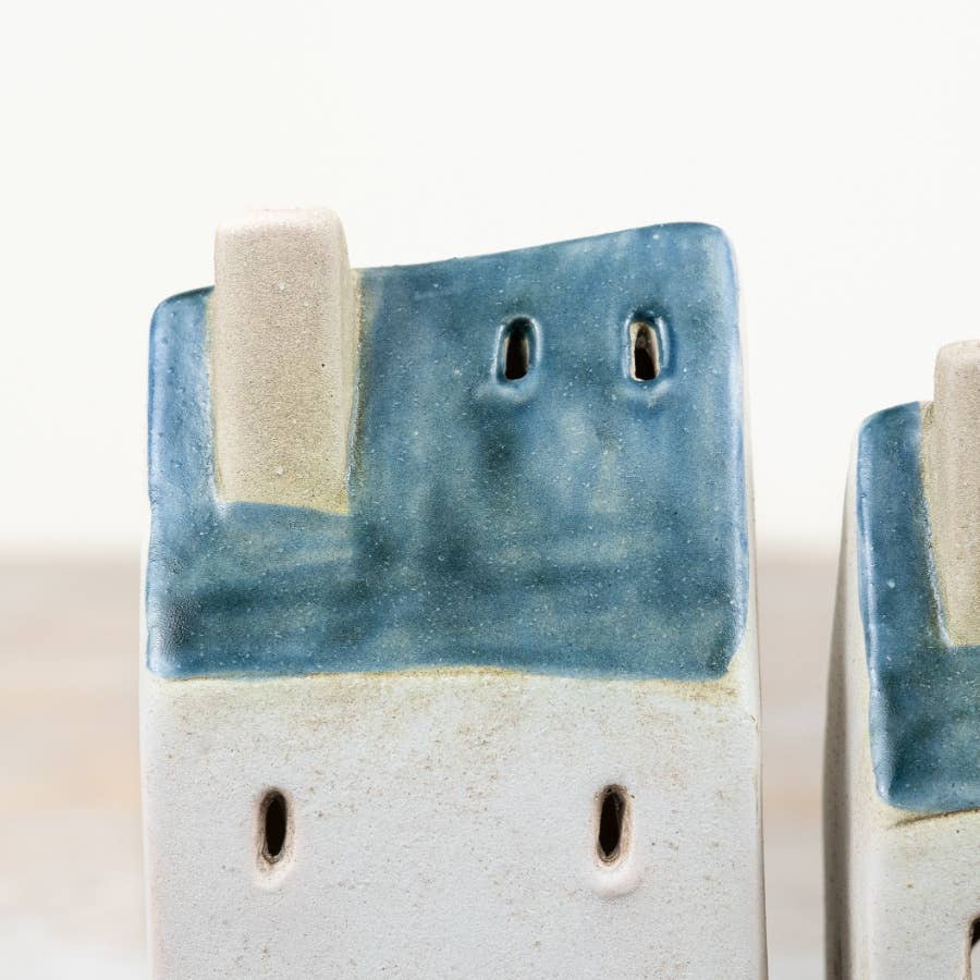 Cottage Housewith option for tealight