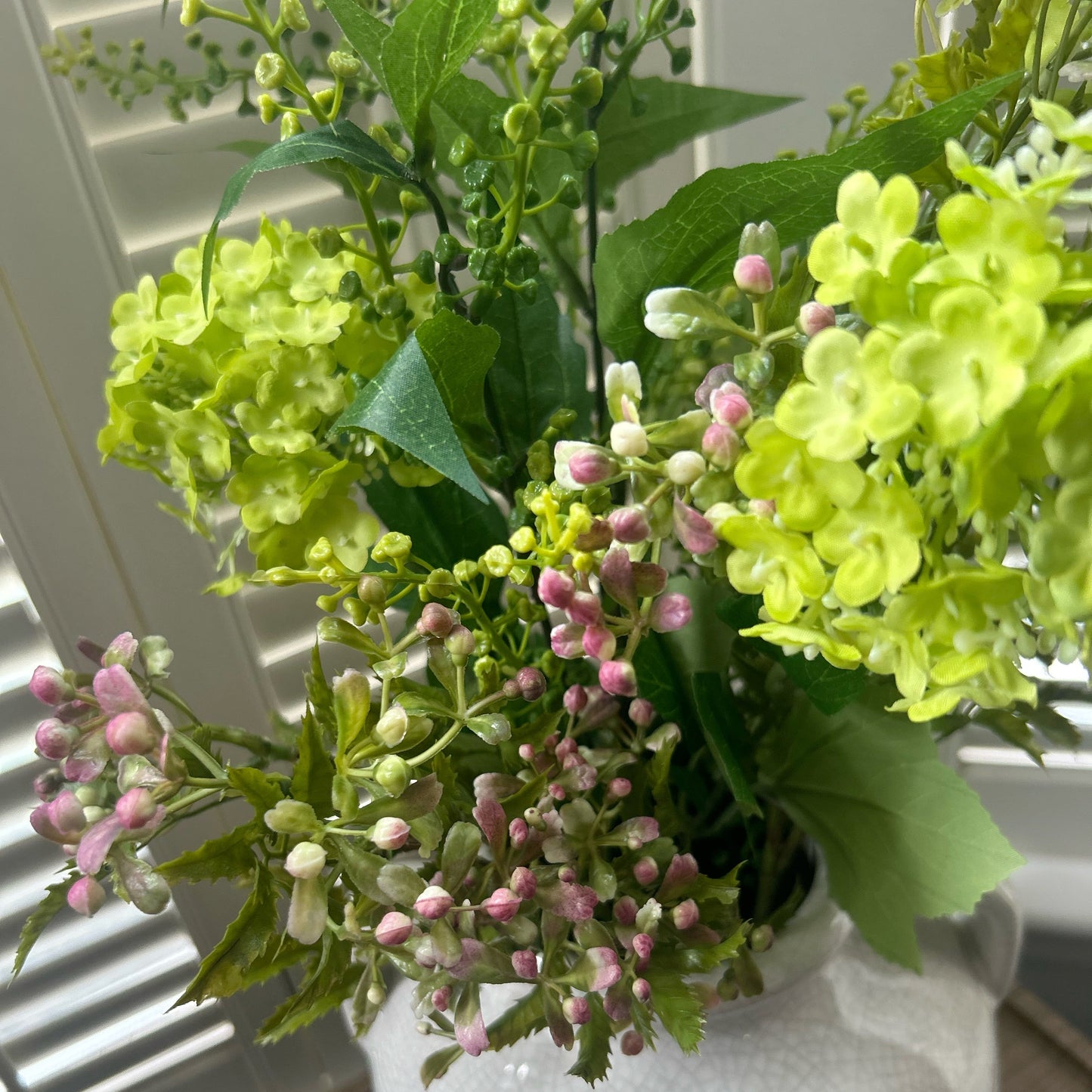 Faux bunch of flowers
