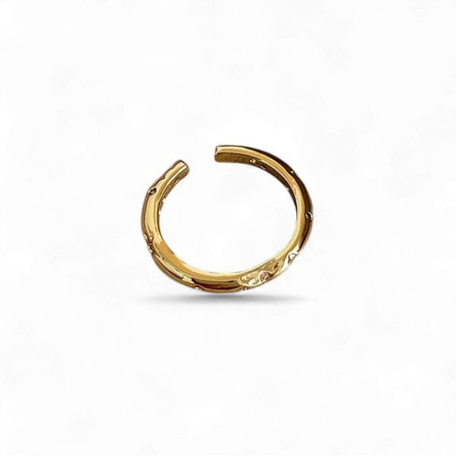 Multi cubic zirconia inset ring in gold