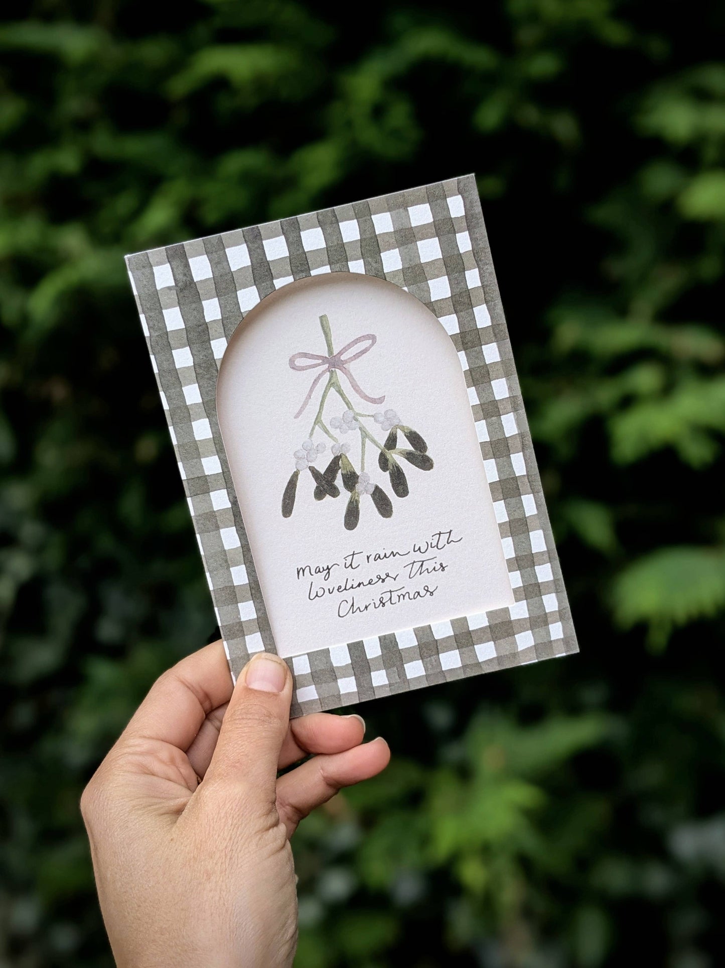 'Gingham Mistletoe' Arch Window Christmas Card
