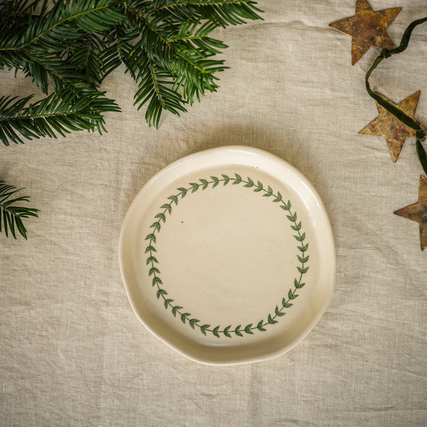 Hand Painted Snack Plate - Wreath