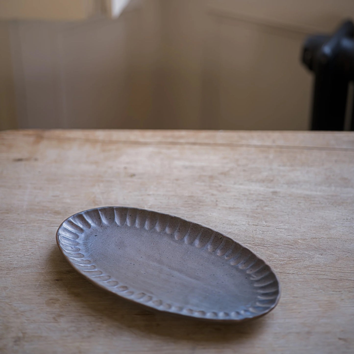 The Studio Thumbprint Oval Platter