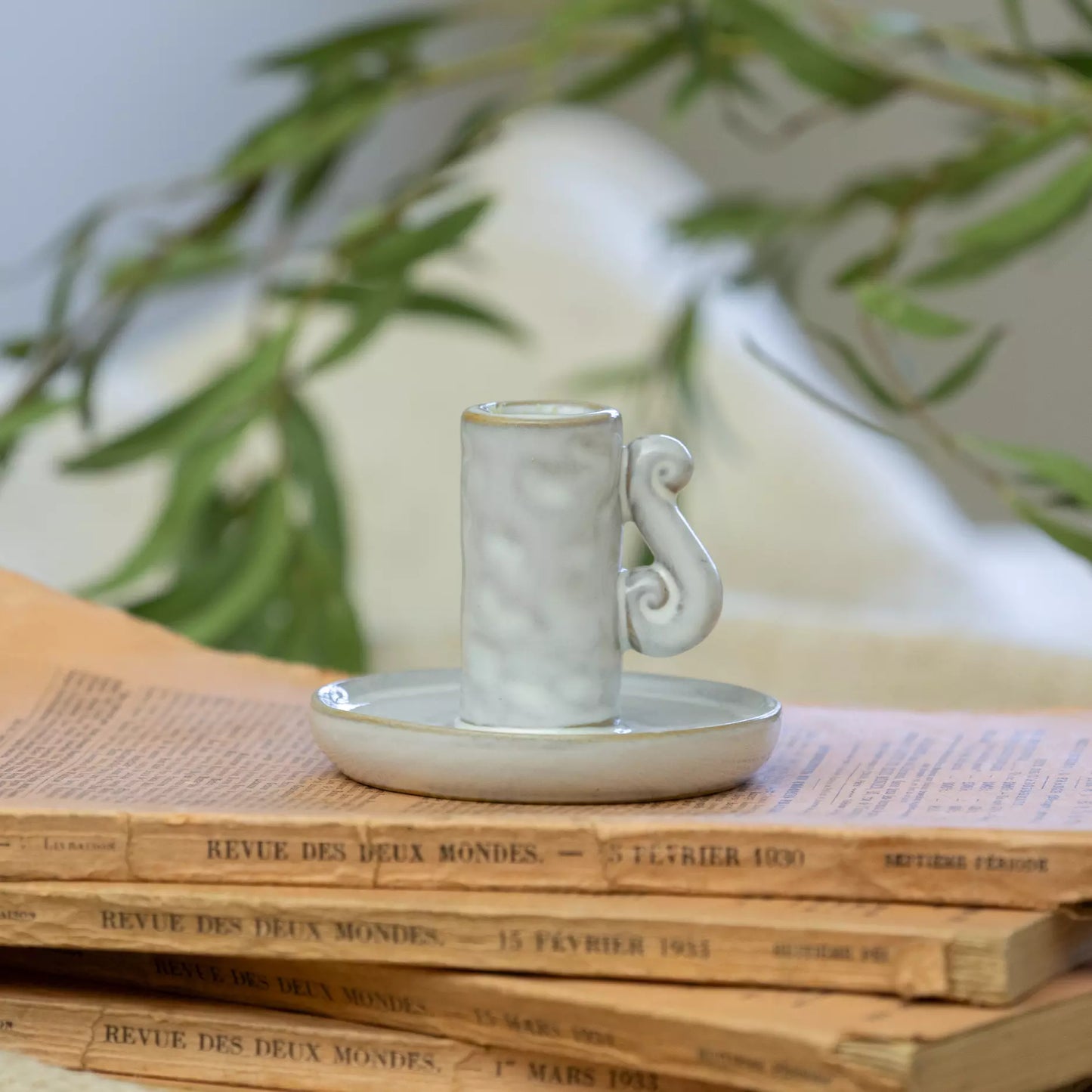 Ceramic candle holder