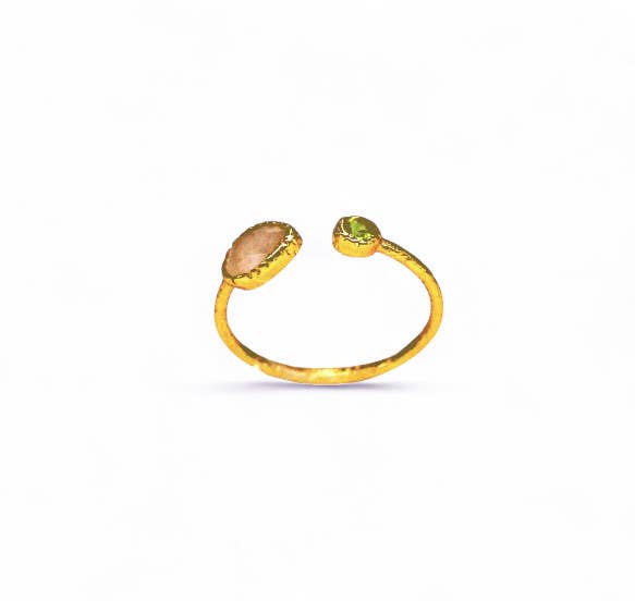 Set Stone Ring in Gold with Rainbow Moonstone & Peridot