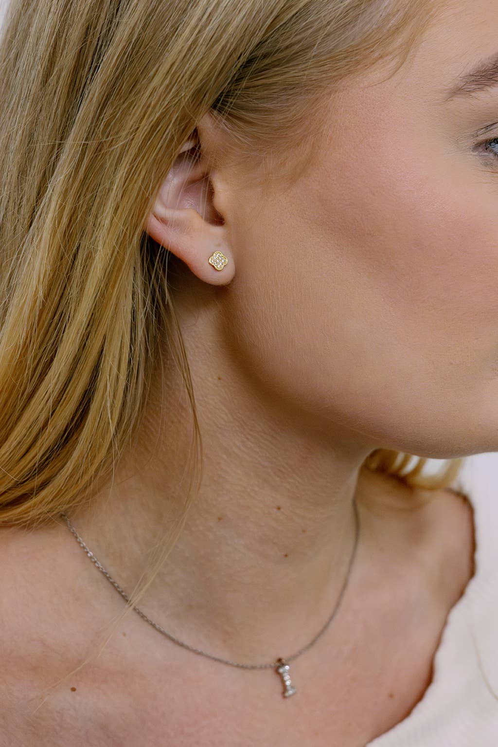 Mini Crystal Clover Stud Earring in Gold