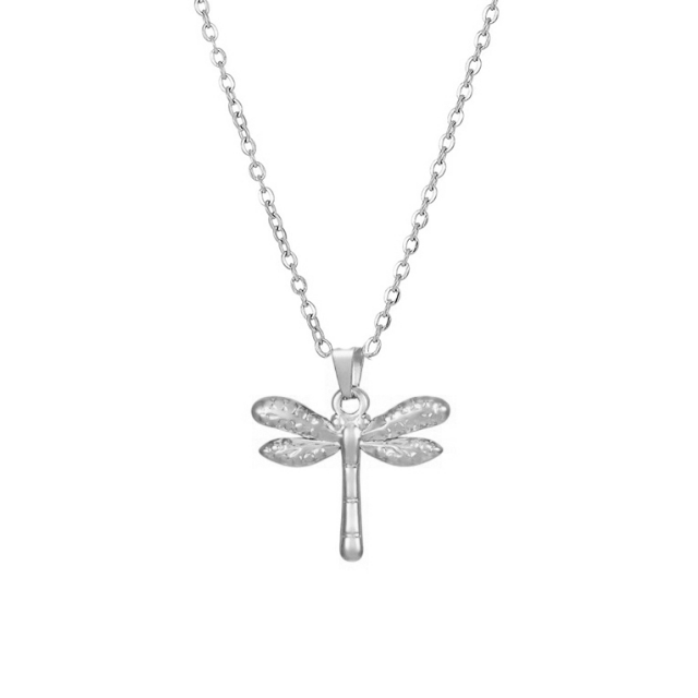 Dragonfly pendant necklace in silver