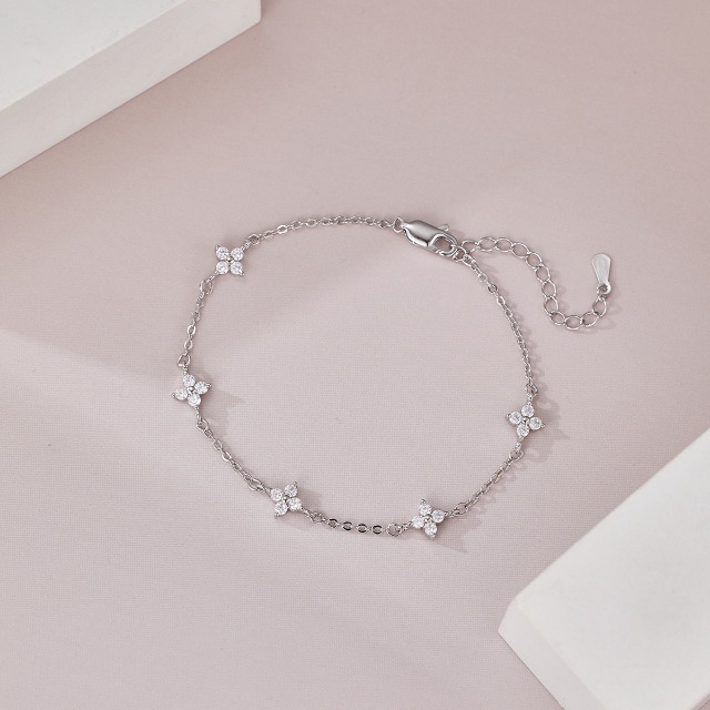 Five little flower bracelet in silver