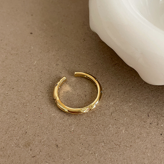 Multi cubic zirconia inset ring in gold