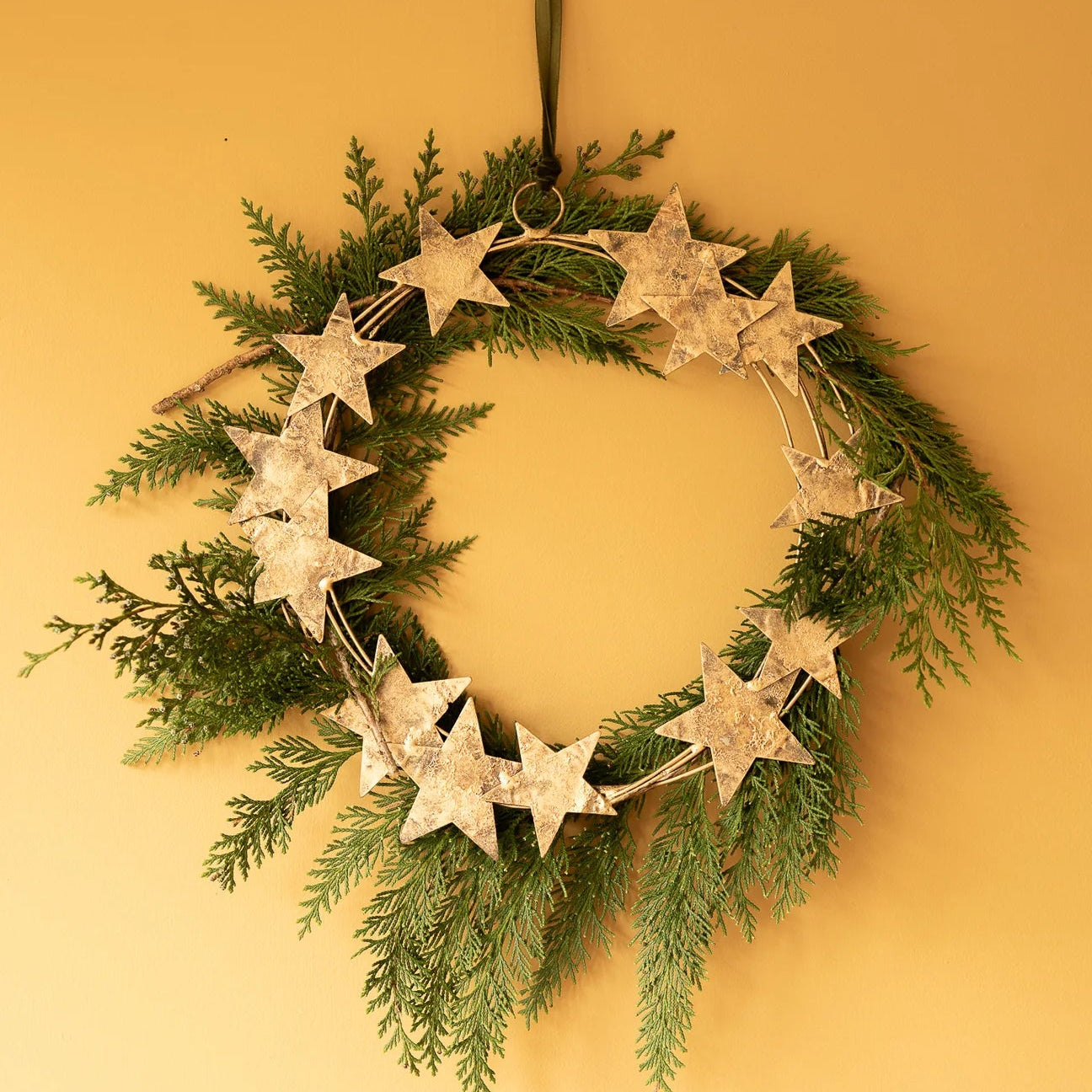 Star Wreathm - antique brass