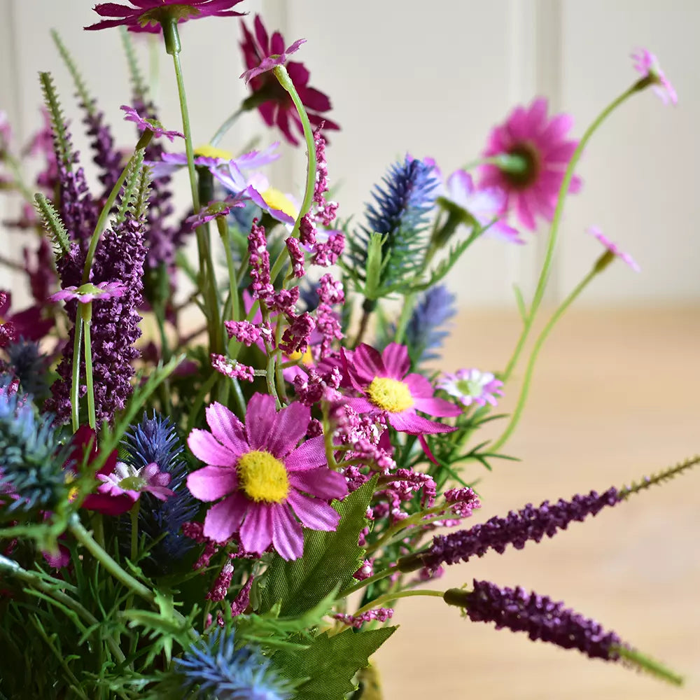Wildflowers on Oasis Light Pink Medium